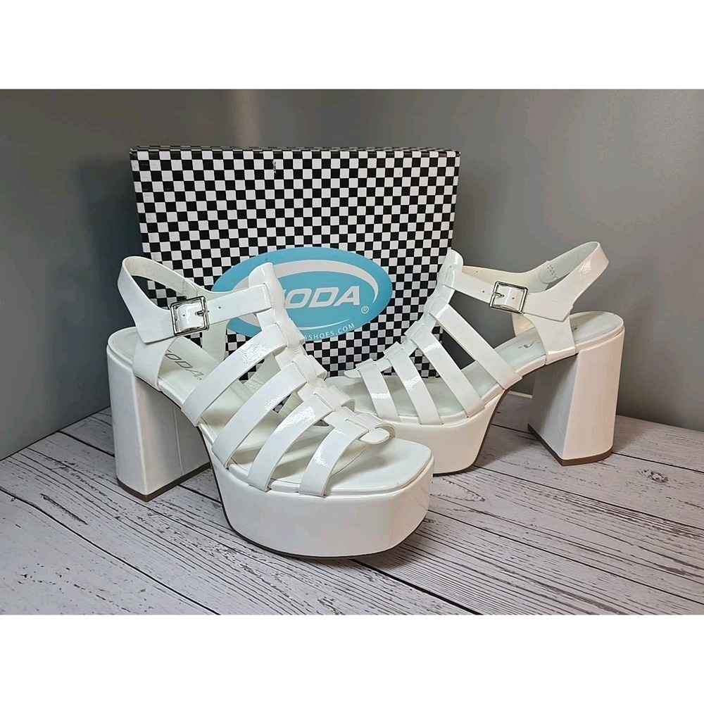 Soda Shoes Womens Size 7‎ White Platform Chunky Heel Sandals Strappy Dress Y2K